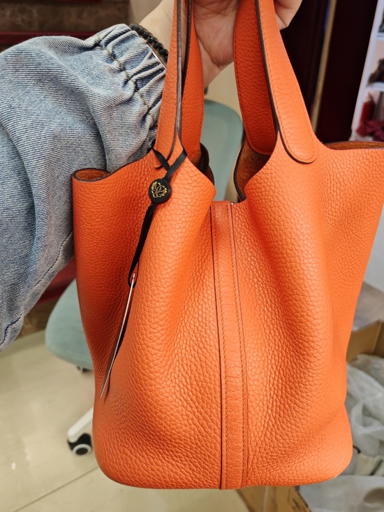 Hermes Handbags - AUTHENTIC Hermès Picotin 22 - Classic Orange, Silver hardware